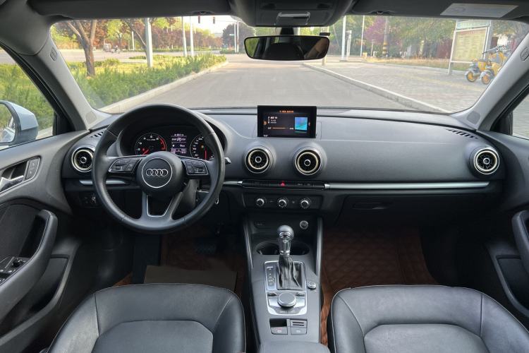 Used Audi A3 2019 Sportback 35 TFSI Ambition China VI Interior 7