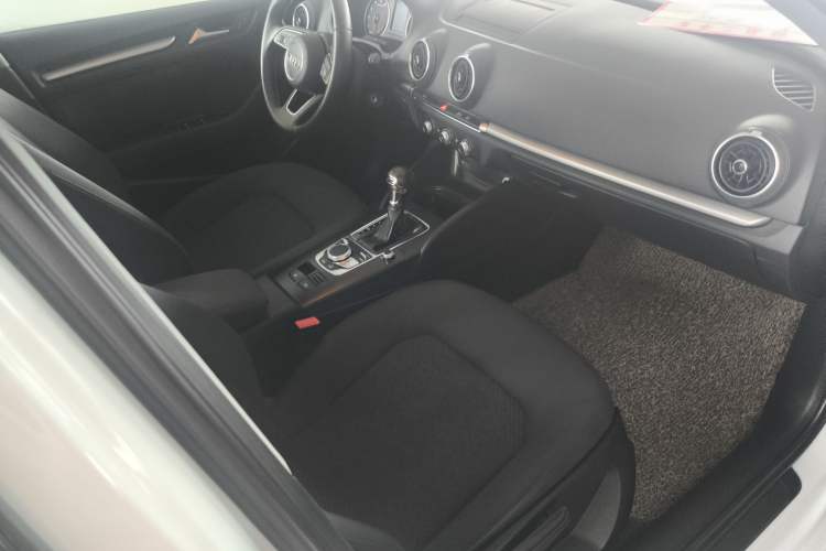 Used Audi A3 2019 Sportback 35 TFSI Ambition China V Interior 8
