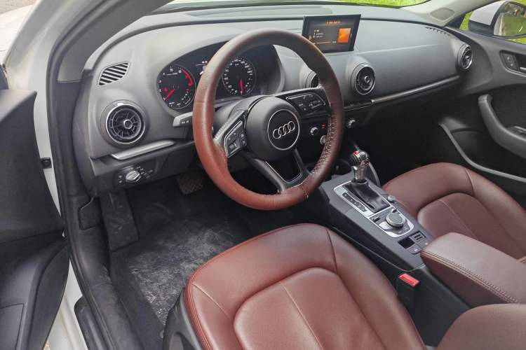 Used Audi A3 2019 Limousine 35 TFSI Ambition China V Interior 8