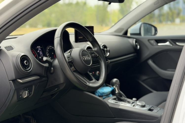 Used Audi A3 2019 Limousine 35 TFSI Ambition China V Interior 9