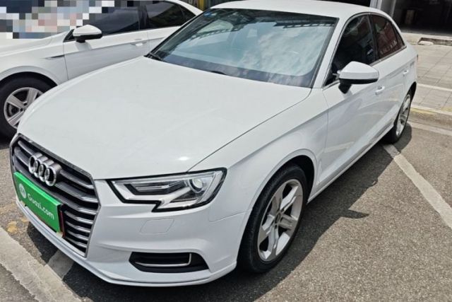 Ojetý Audi A3 2019 Limousine 35 TFSI Ambition China VI