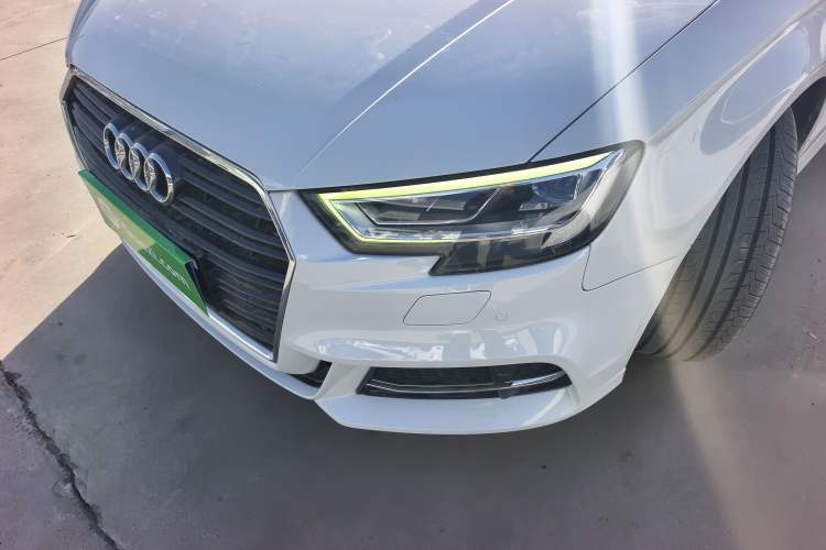 Used Audi A3 2019 Limousine 35 TFSI Fashion Edition China VI Emission Standard Left Front Headlight
