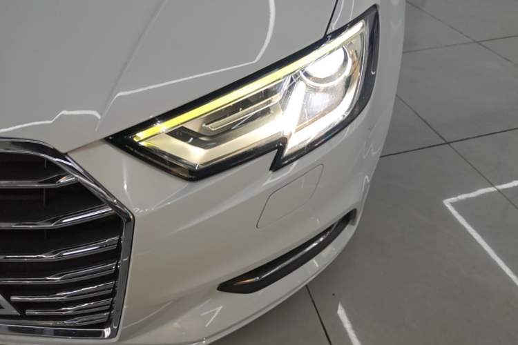 Used Audi A3 2019 Limousine 35 TFSI Ambition China VI Left Front Headlight