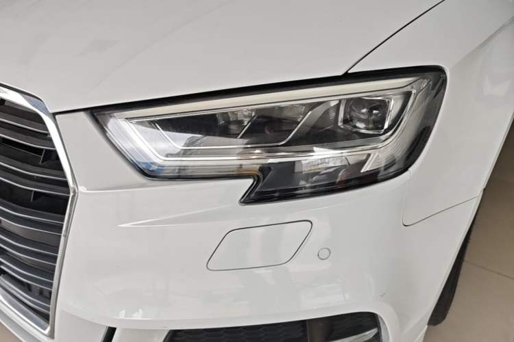 Used Audi A3 2019 Limousine 35 TFSI Fashion Edition China VI Emission Standard Left Front Headlight