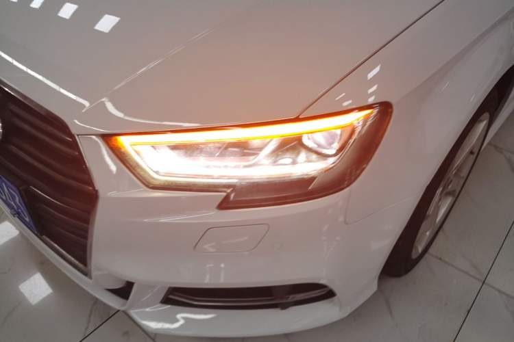 Used Audi A3 2019 Sportback 35 TFSI Fashion Edition China VI Emission Standard Left Front Headlight
