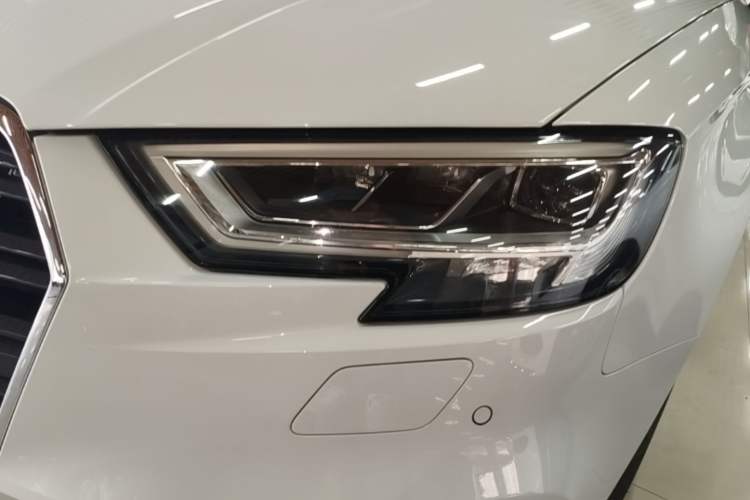 Used Audi A3 2019 Limousine 35 TFSI Fashion Edition China VI Emission Standard Left Front Headlight