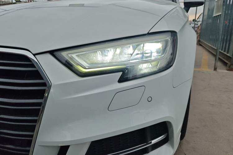 Used Audi A3 2019 Limousine 35 TFSI Fashion Edition China VI Emission Standard Left Front Headlight