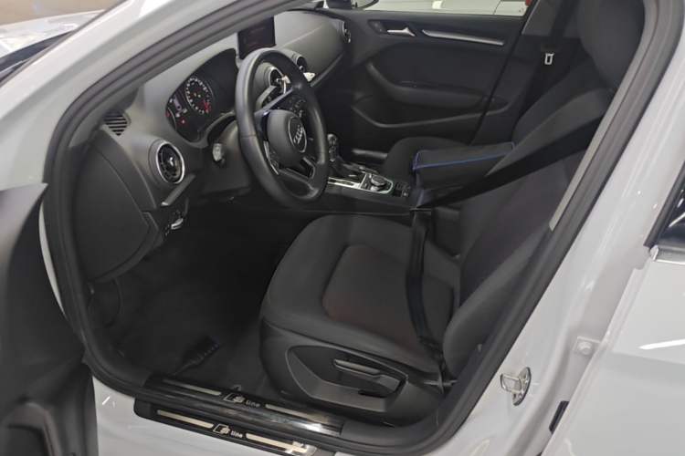 Used Audi A3 2019 Limousine 35 TFSI Ambition China V Left Front Seat