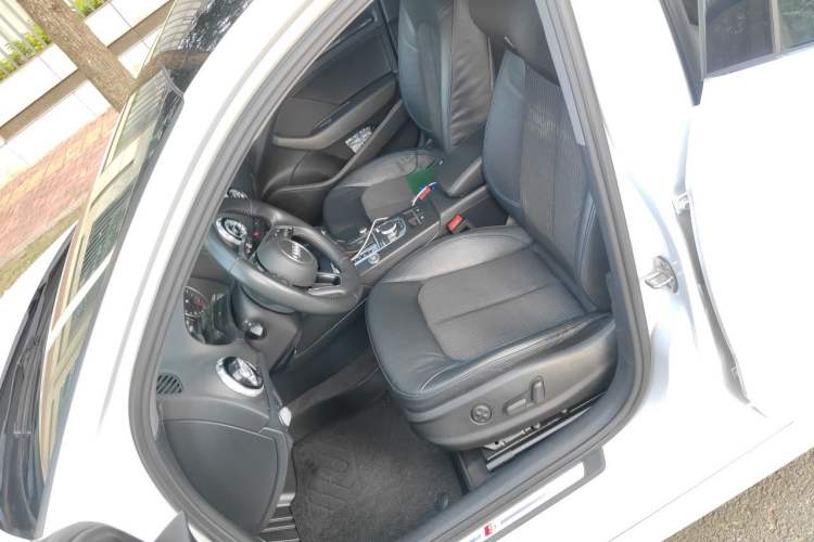 Used Audi A3 2019 Limousine 35 TFSI Fashion Edition China V standard Left Front Seat