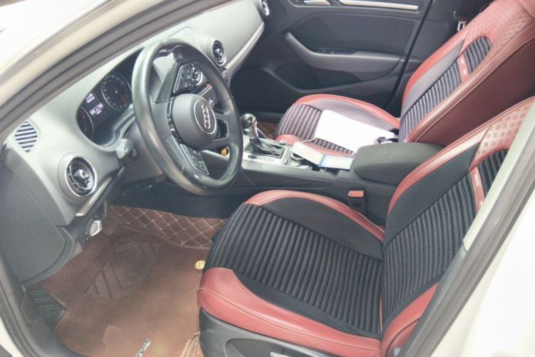 Used Audi A3 2019 Sportback 35 TFSI Ambition China VI Left Front Seat