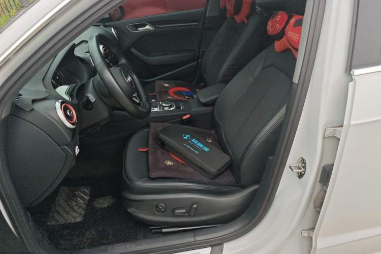 Used Audi A3 2019 Sportback 35 TFSI Fashion Edition China V Left Front Seat