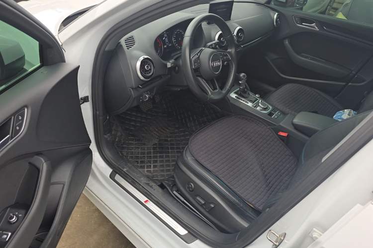 Used Audi A3 2019 Limousine 35 TFSI Fashion Edition China V standard Left Front Seat