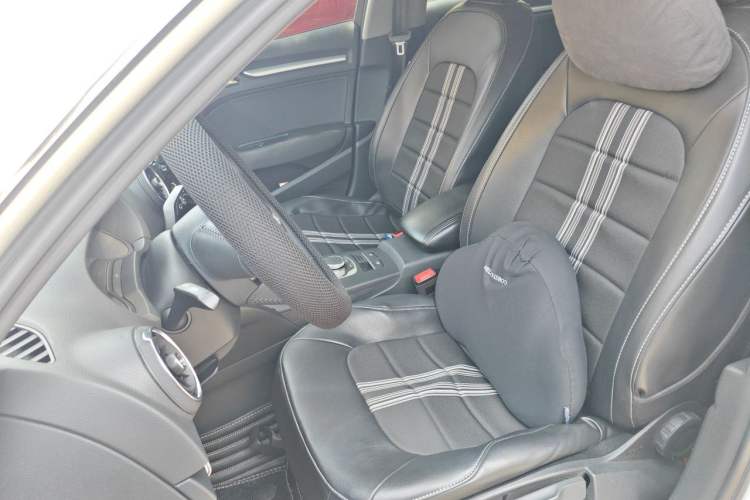 Used Audi A3 2019 Sportback 35 TFSI Ambition China VI Left Front Seat