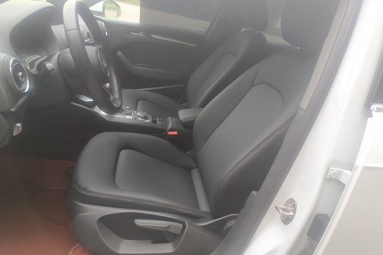 Used Audi A3 2019 Sportback 35 TFSI Ambition China VI Left Front Seat