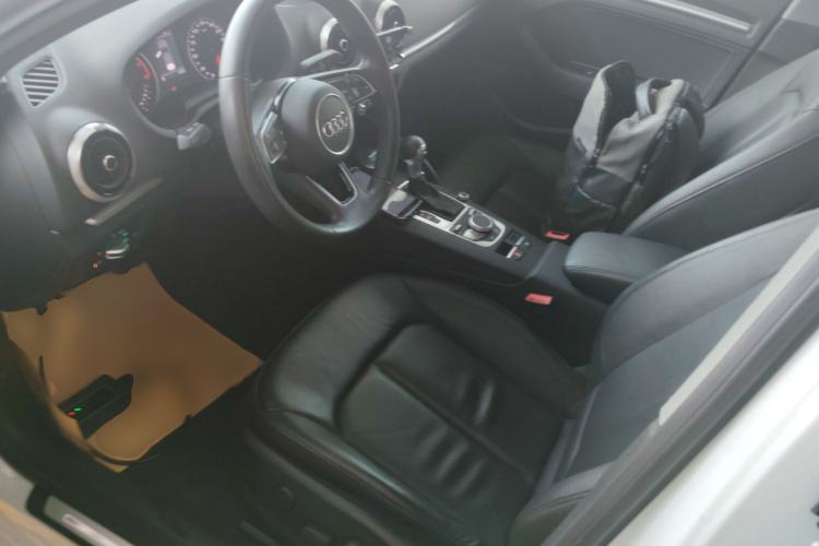 Used Audi A3 2019 Sportback 35 TFSI Style Edition China VI Emission Standard Left Front Seat
