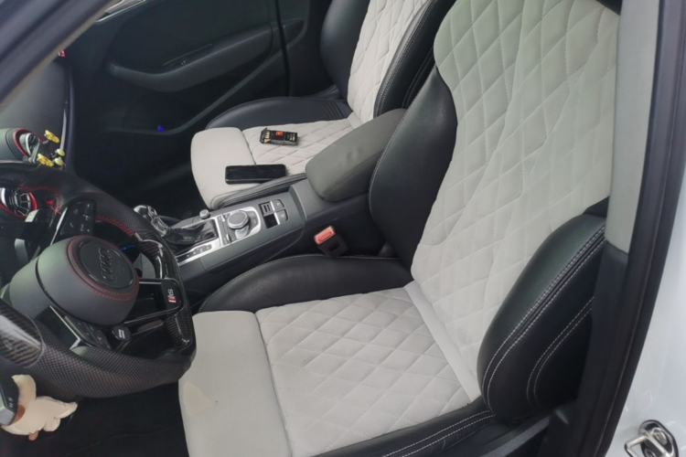 Used Audi A3 2019 Sportback 40 TFSI Sporty Model China VI Left Front Seat