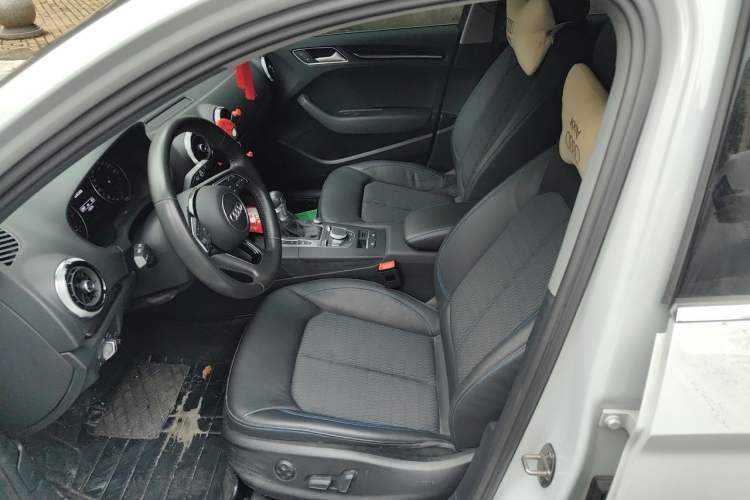Used Audi A3 2019 Limousine 35 TFSI Fashion Edition China VI Emission Standard Left Front Seat