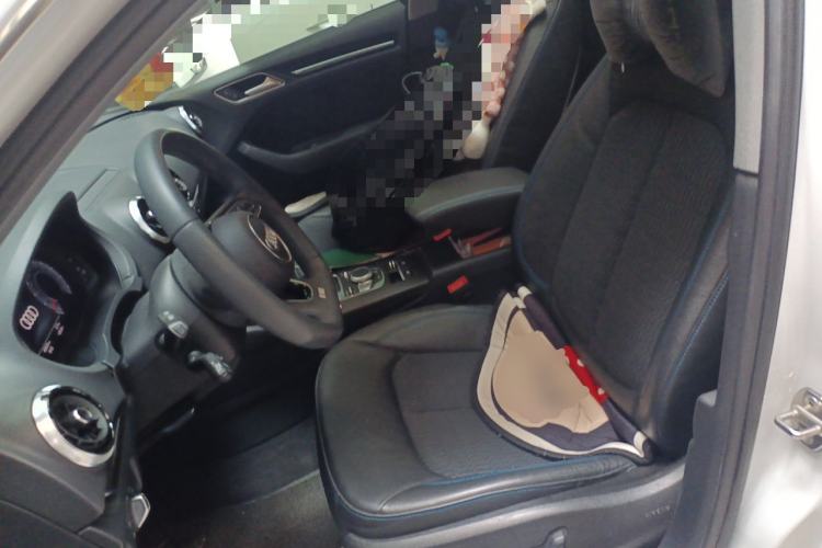 Used Audi A3 2019 Sportback 35 TFSI Fashion Edition China VI Emission Standard Left Front Seat