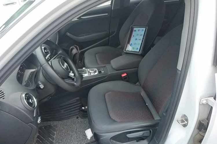 Used Audi A3 2019 Limousine 35 TFSI Ambition China VI Left Front Seat