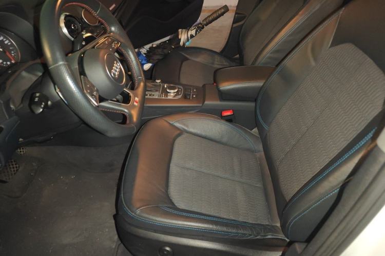 Used Audi A3 2019 Limousine 35 TFSI Fashion Edition China VI Emission Standard Left Front Seat