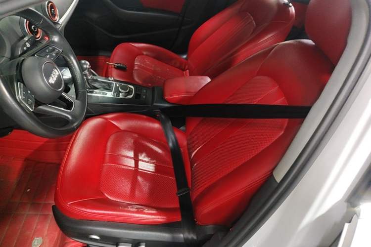 Used Audi A3 2019 Limousine 35 TFSI Ambition China VI Left Front Seat