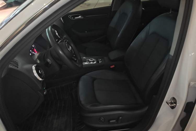 Used Audi A3 2019 Sportback 35 TFSI Fashion Edition China V Left Front Seat