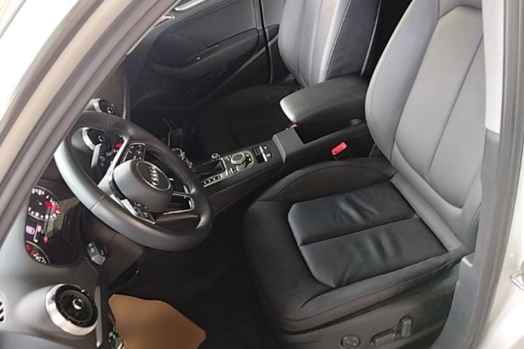 Used Audi A3 2019 Sportback 35 TFSI Style Edition China VI Emission Standard Left Front Seat