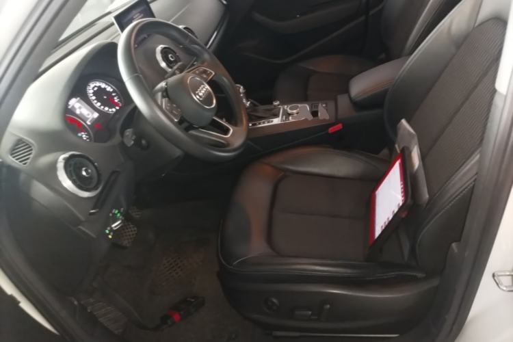 Used Audi A3 2019 Limousine 35 TFSI Fashion Edition China VI Emission Standard Left Front Seat