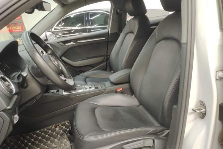Used Audi A3 2019 Limousine 35 TFSI Ambition China VI Left Front Seat