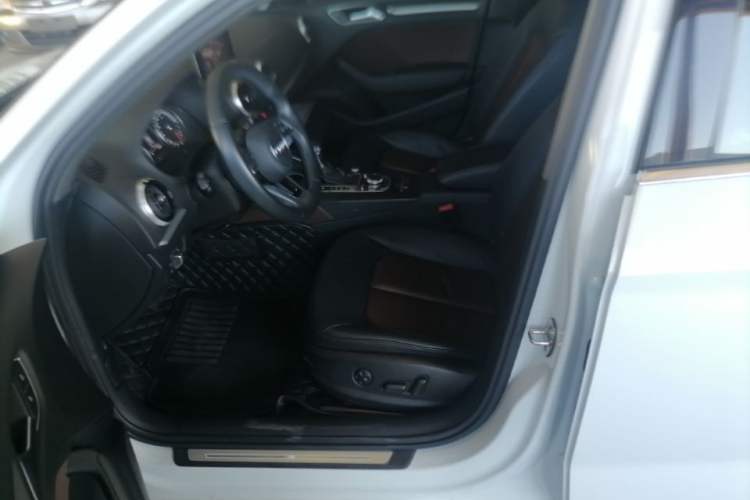 Used Audi A3 2019 Limousine 35 TFSI Style Edition China VI Emission Standard Left Front Seat
