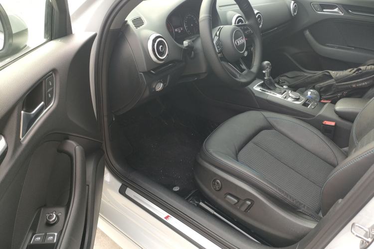 Used Audi A3 2019 Limousine 35 TFSI Fashion Edition China V standard Left Front Seat