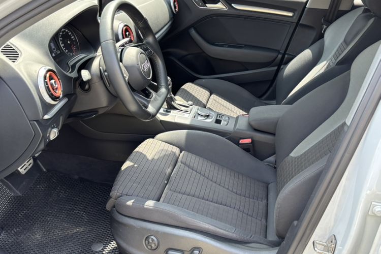Used Audi A3 2019 Limousine 35 TFSI Sport Edition China V Emission Standard Left Front Seat