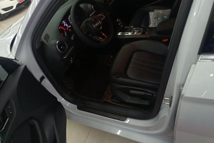 Used Audi A3 2019 Limousine 35 TFSI Ambition China V Left Front Seat