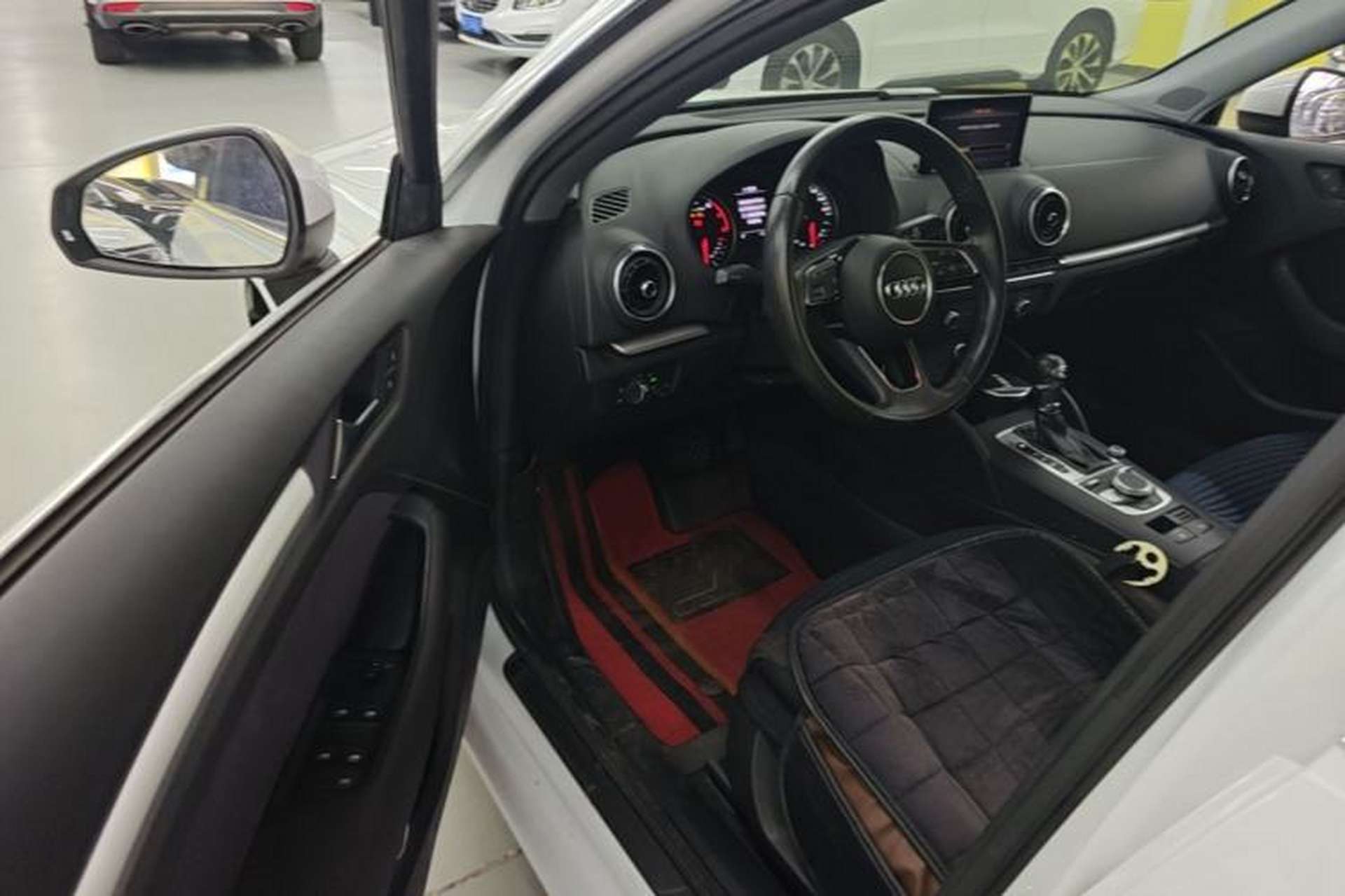 Used Audi A3 2019 Sportback 35 TFSI Ambition China VI Left Front Seat