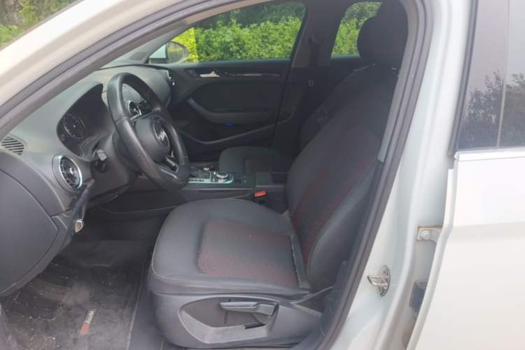 Used Audi A3 2019 Limousine 35 TFSI Ambition China VI Left Front Seat