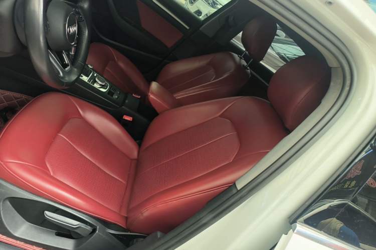 Used Audi A3 2019 Limousine 35 TFSI Ambition China VI Left Front Seat