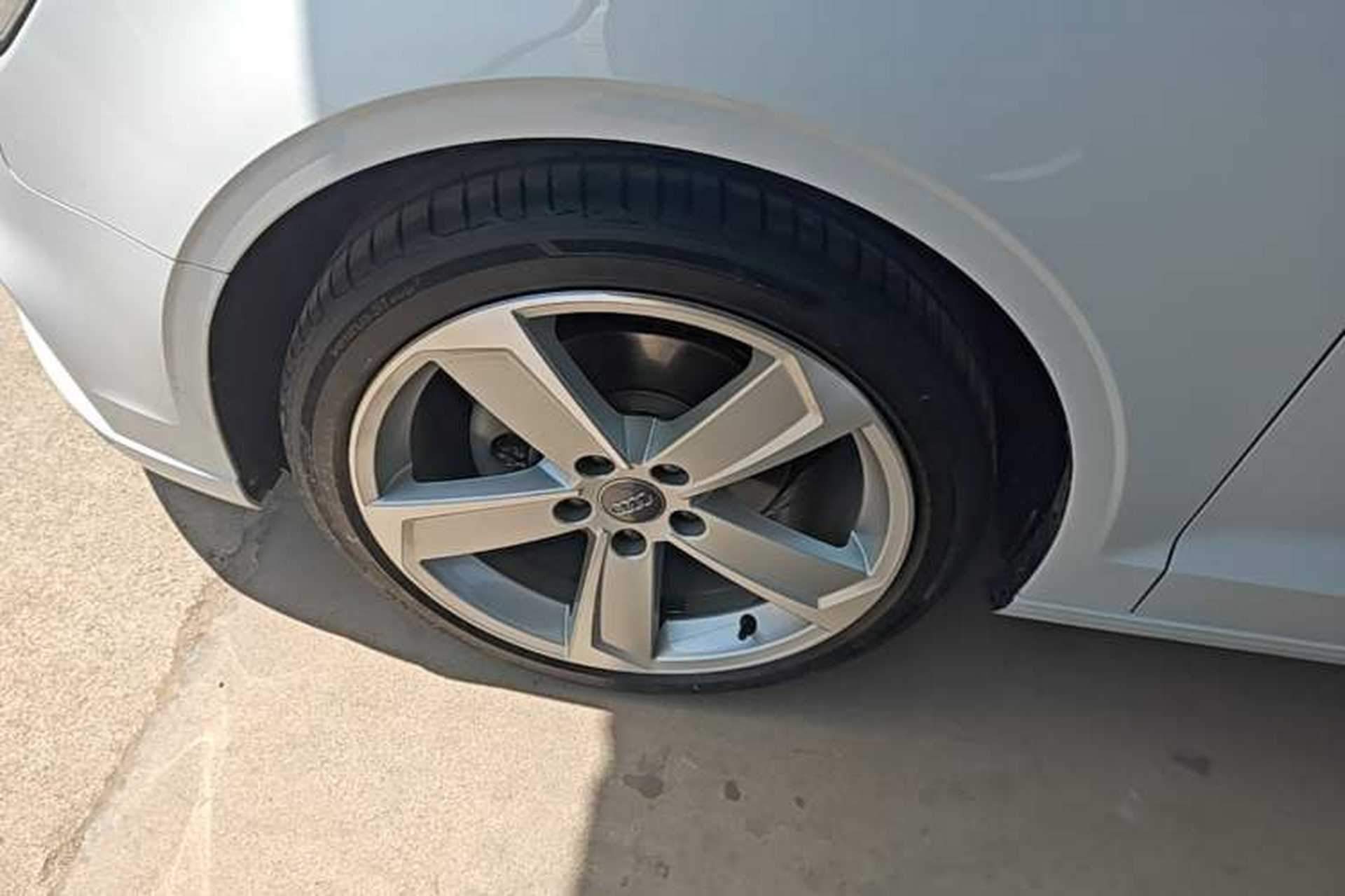 Used Audi A3 2019 Limousine 35 TFSI Style Version China V Emission Standard Left Front Wheel Hub