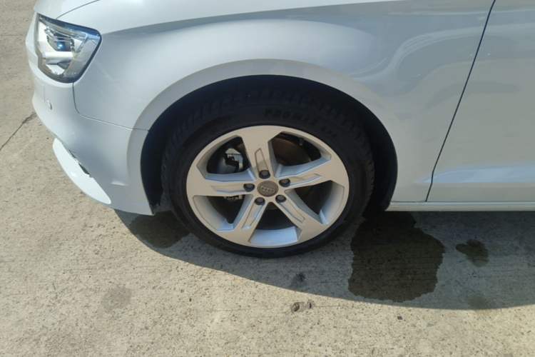 Used Audi A3 2019 Limousine 35 TFSI Ambition China VI Left Front Wheel Hub