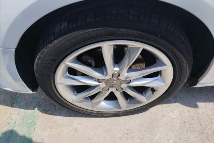 Used Audi A3 2019 Sportback 35 TFSI Ambition China V Left Front Wheel Hub