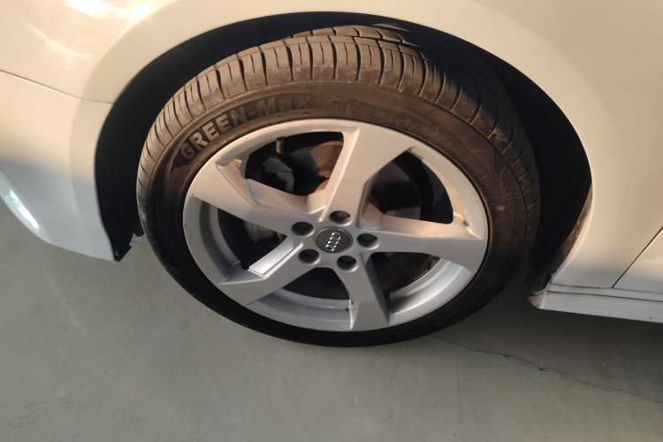 Used Audi A3 2019 Sportback 35 TFSI Fashion Edition China V Left Front Wheel Hub