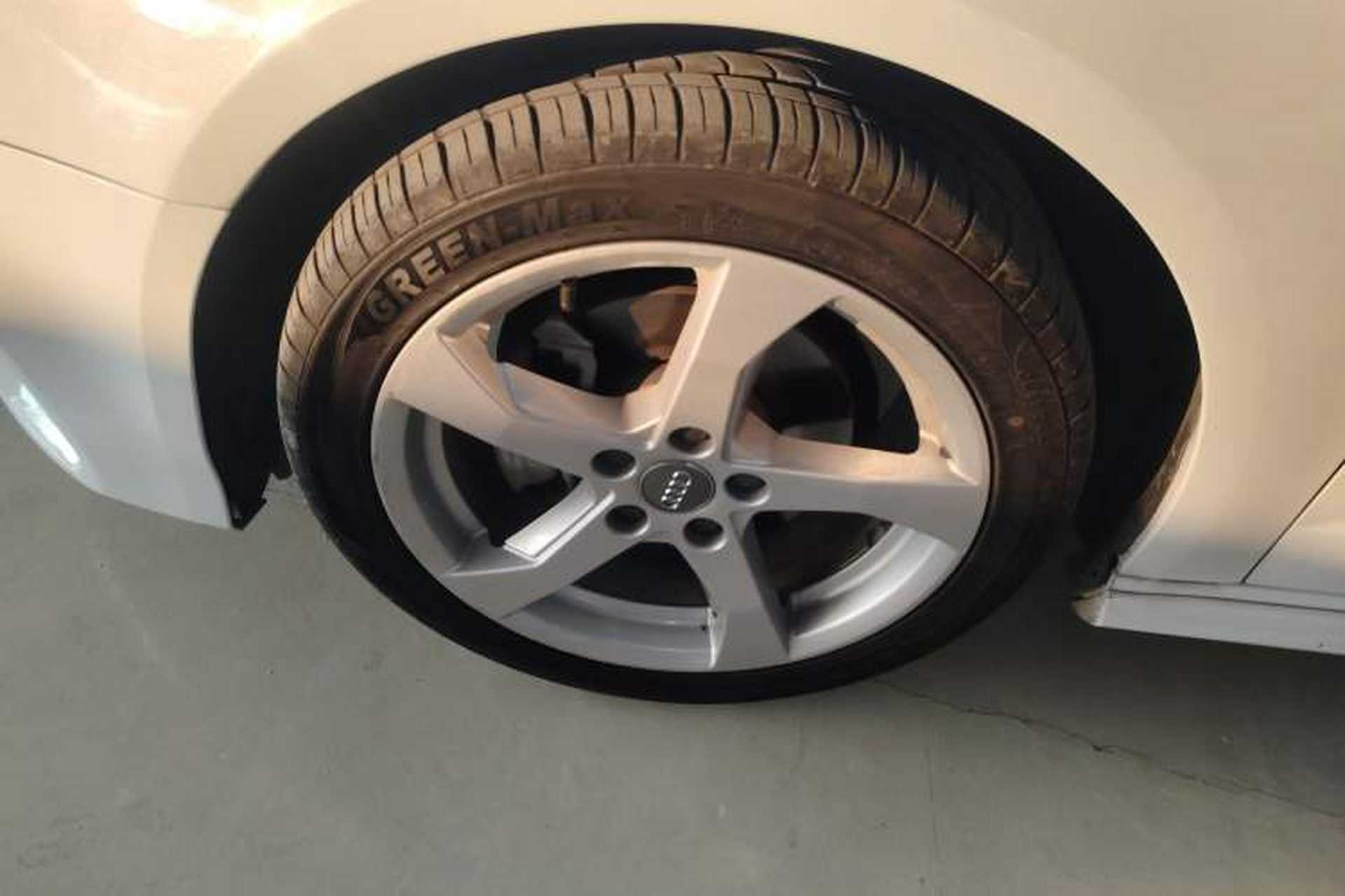 Used Audi A3 2019 Sportback 35 TFSI Fashion Edition China V Left Front Wheel Hub