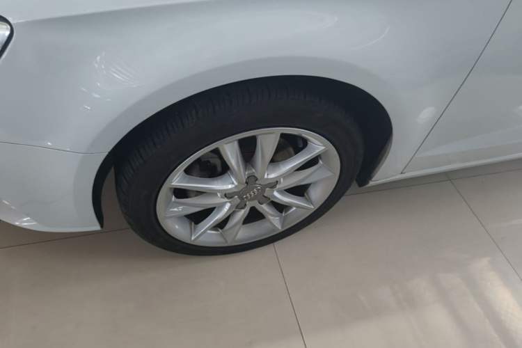 Used Audi A3 2019 Sportback 35 TFSI Ambition China V Left Front Wheel Hub