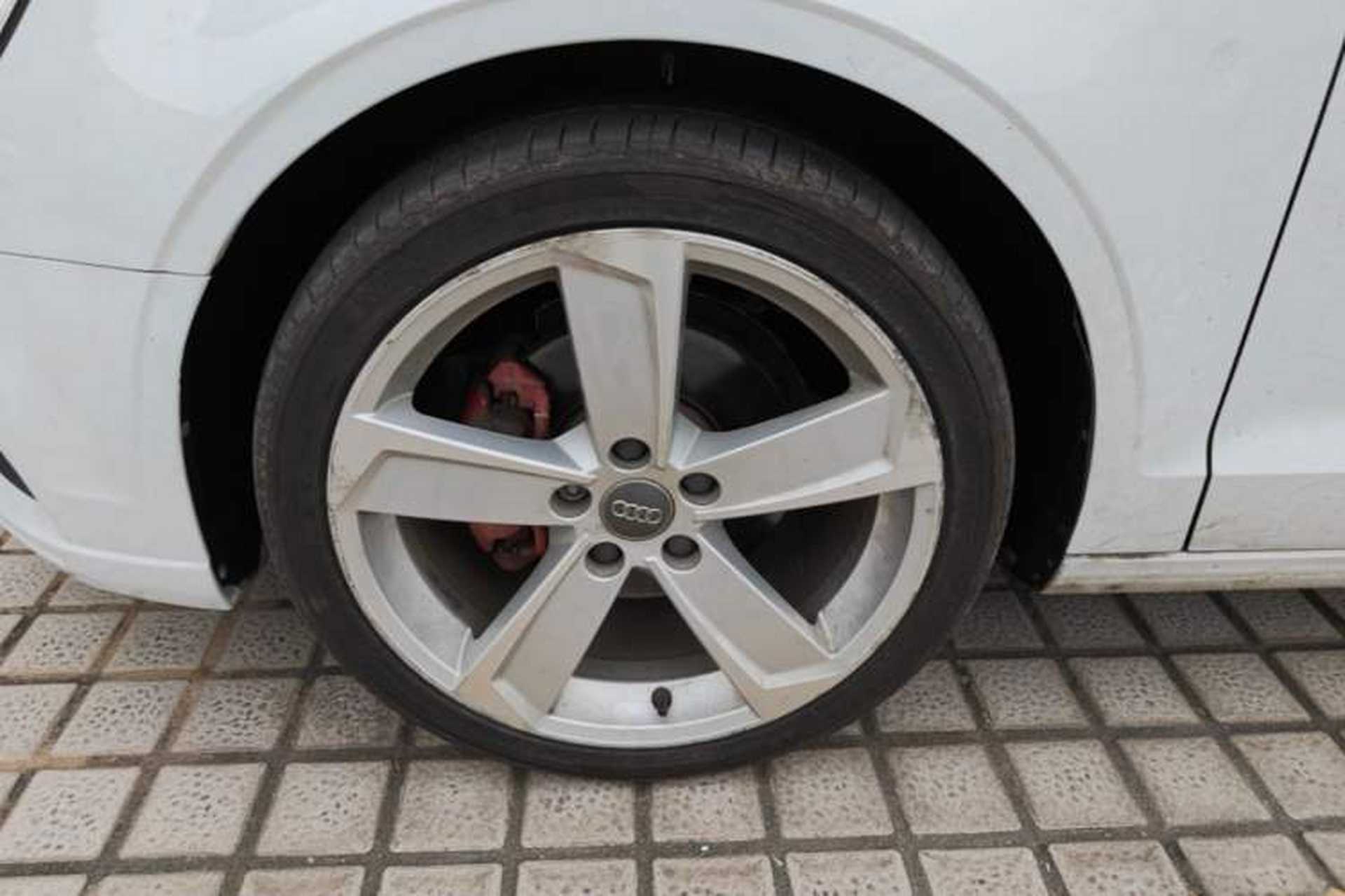 Used Audi A3 2019 Limousine 35 TFSI Style Version China V Emission Standard Left Front Wheel Hub