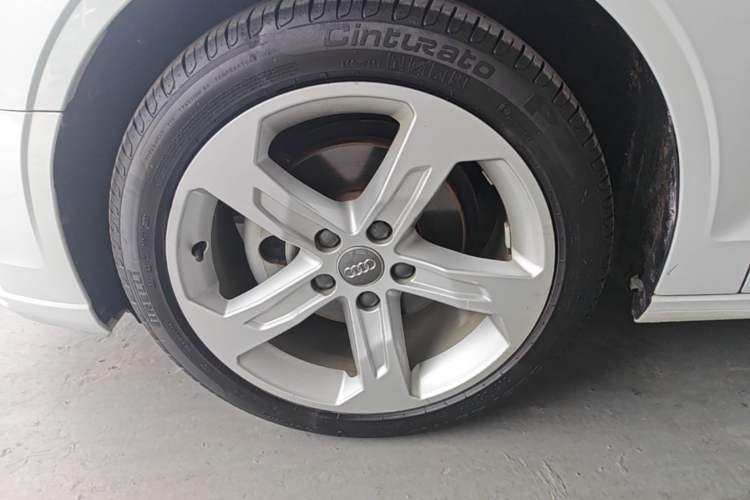 Used Audi A3 2019 Limousine 35 TFSI Ambition China V Left Front Wheel Hub