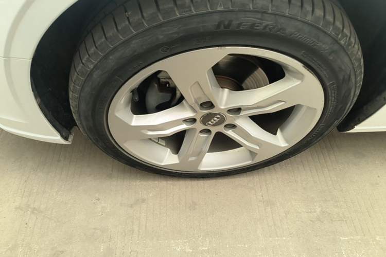 Used Audi A3 2019 Limousine 35 TFSI Ambition China VI Left Front Wheel Hub