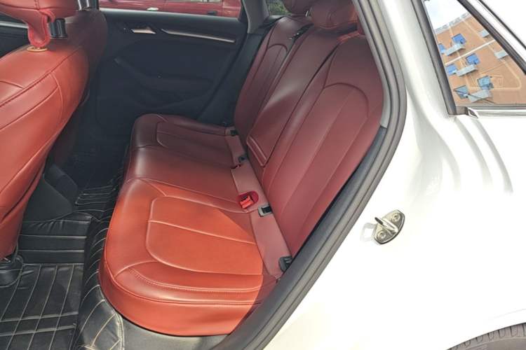 Used Audi A3 2019 Limousine 35 TFSI Ambition China VI Left Rear Seat