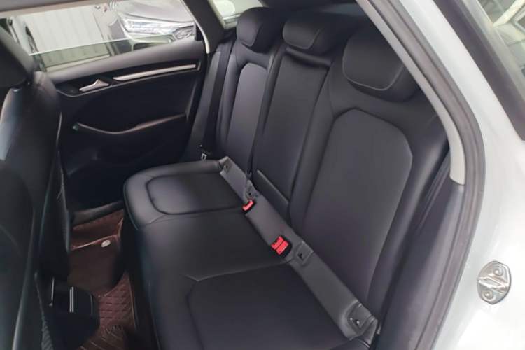 Used Audi A3 2019 Sportback 35 TFSI Ambition China VI Left Rear Seat