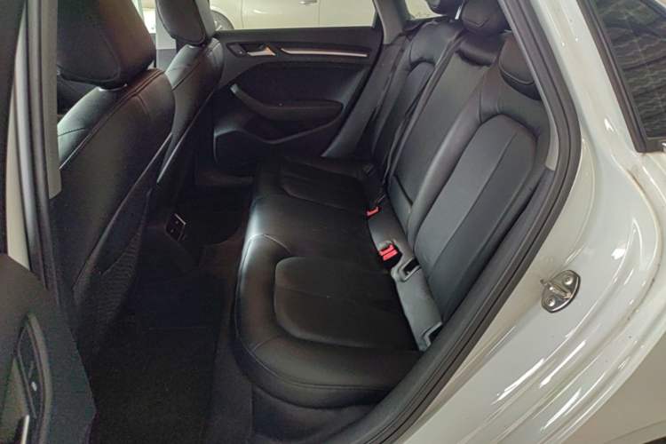 Used Audi A3 2019 Limousine 35 TFSI Ambition China V Left Rear Seat
