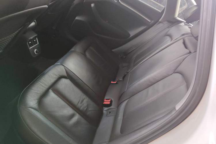 Used Audi A3 2019 Sportback 35 TFSI Style Edition China VI Emission Standard Left Rear Seat