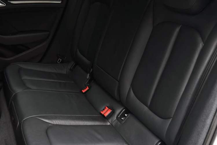 Used Audi A3 2019 Limousine 35 TFSI Style Edition China VI Emission Standard Left Rear Seat